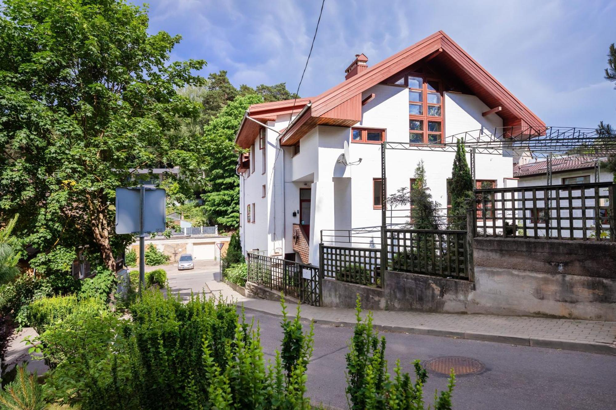 House Of Sun Bed and Breakfast VNO Exteriör bild